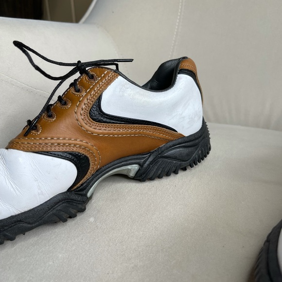 Footjoy FJ Contour Mens Golf Shoes Cleats Sz 8.5 - Picture 3 of 5